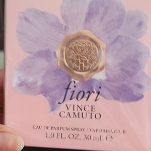 Vince Camuto
